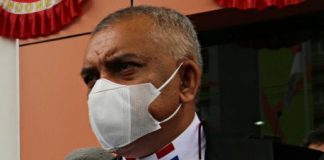 Kuasa Hukum Pieter Ell akan melayangkan Gugatan ke PTUN, foto ; nesta /jeratpapua.org
