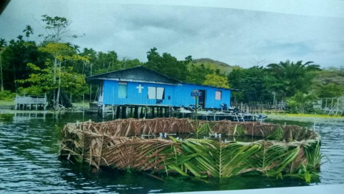 Bhukere di Danau Sentani yang di buat oleh Pemkab Jayapura dan Kementerian KKP untuk mengembalikan Populasi Ikan Gabus Asli Danau Sentani , foto : nesta/jeratpapua.org Bhukere di Danau Sentani yang di buat oleh Pemkab Jayapura dan Kementerian KKP untuk mengembalikan Populasi Ikan Gabus Asli Danau Sentani , foto : nesta/jeratpapua.org