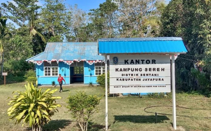 Kantor Kampung Sereh Distrik Sentani , foto : nesta/jeratpapua.org