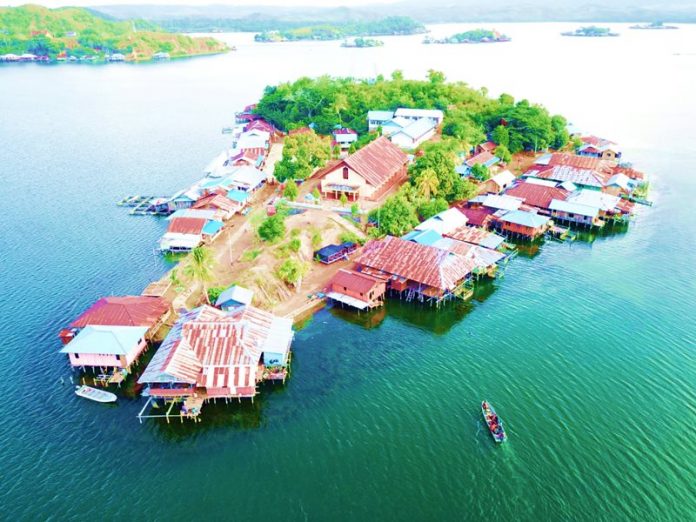 Kampung Putali Foto dari udara, foto : nesta /jeratpapua.org
