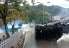 Aparat Kepolisian dari Polresta Jayapura dan Polda Papua saat memukul mundur Masa di dalam Kampus Uncen Abepura , foto : nesta/jeratpapua.org