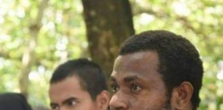 Robertus Nauw Intelektual Mudah Papua dan Aktivis Tanah Papua, foto : nesta/jeratpapua.org