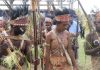 Masyarakat Adat dengan Corak Budaya salah satu Suku di Papua, foto : nesta/jeratpapua.org