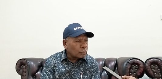 Ketua DPW Nasdem Papua Mathius Awoitauw, foto : nesta/jeratpapua.org